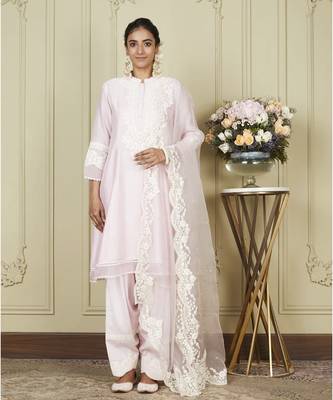 Ryhana pearl blush a-line short kurta with salwar and dupatta set 1