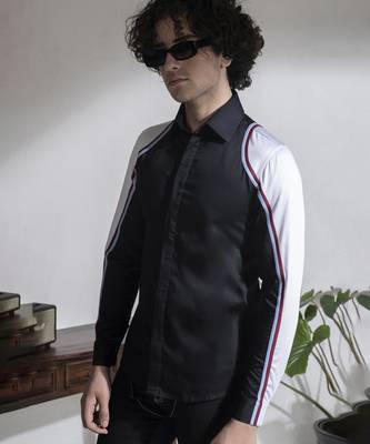 Black and white plain cotton men's shirt 4