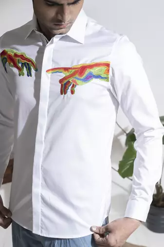 Men   s white cotton printed shirt