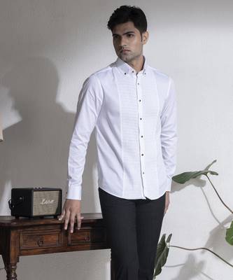White plain cotton men's shirt with button-down collar 1