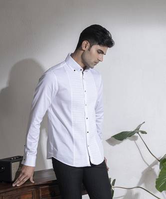 White plain cotton men's shirt with button-down collar 3