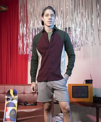 Green plain viscose men's shirt with a spread collar 1