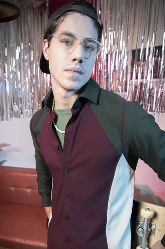 Green plain viscose men's shirt with a spread collar