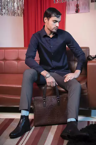 Blue plain cotton chic textured men's shirt