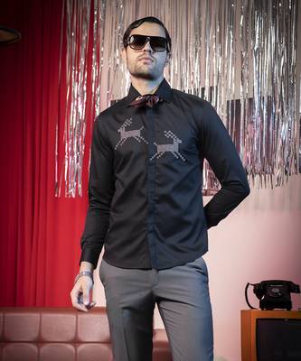 Black printed cotton men's shirt with the deer artwork 1