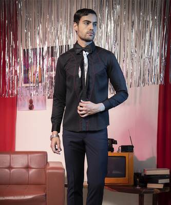 Black plain cotton men's shirt with bold lines 2