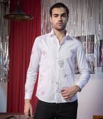 White printed cotton men's shirt with a sharp spread collar