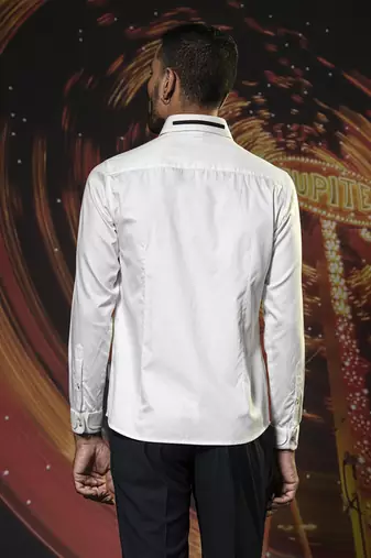 White plain cotton men's shirt with creative curved style
