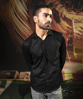 Black plain cotton men's urban chic classic shirt 1