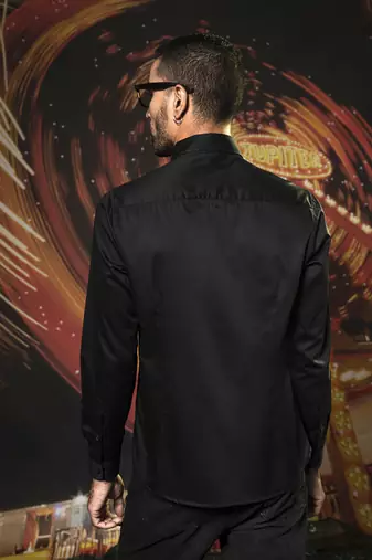 Black plain cotton men's shirt with heart-shaped patch