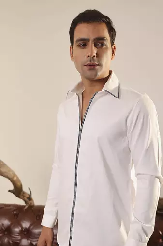 White plain cotton men's shirt with a sleek zip