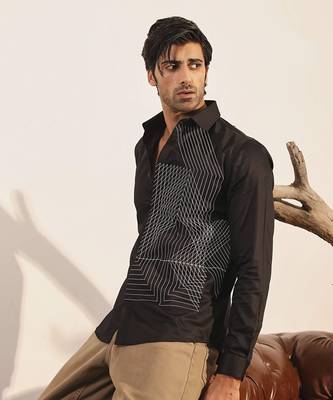 Black printed cotton men's shirt with intersecting patterns 2