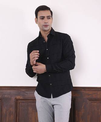 Black plain viscose men's shirt featuring intricate square tucks 3