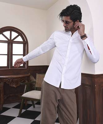 White plain cotton men's shirt featuring abstract tonal stitch 1