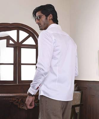 White plain cotton men's shirt featuring abstract tonal stitch 4