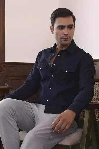 Navy Blue plain cotton men's shirt with illusory pockets