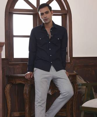 Navy Blue plain cotton men's shirt with illusory pockets 4