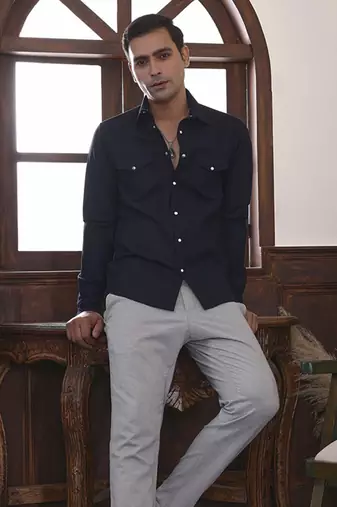 Navy Blue plain cotton men's shirt with illusory pockets