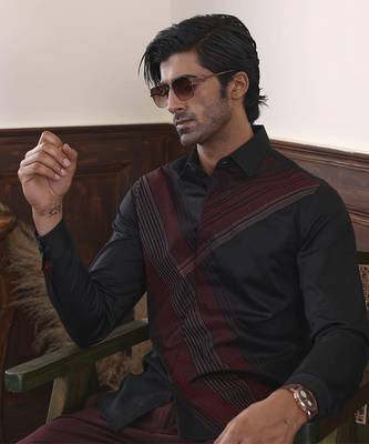 Black plain cotton men's shirt with parallel lines of colors 5