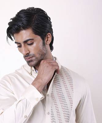 Beige plain cotton men's shirt with white vertical stitch lines 3