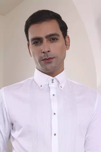 White plain cotton men's shirt detailed with delicate pin tucks