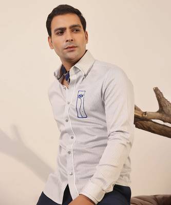 Grey plain cotton men's shirt with silver metal buttons 3