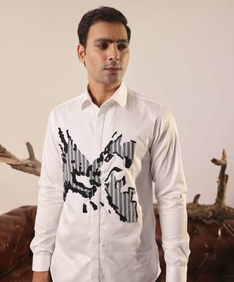 White printed cotton men's shirt with a distinctive patch feature 5