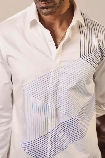 White printed cotton men's shirt with shades of blue