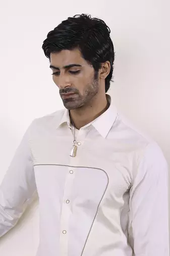 Beige plain cotton men's shirt with geometric pattern