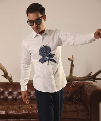 White printed cotton men's shirt adorned with a denim patched flower 1