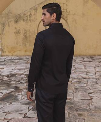 Black printed cotton men's shirt with series of white diagonal stitch line 4