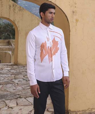 White plain viscose men's shirt with abstract orange print 1