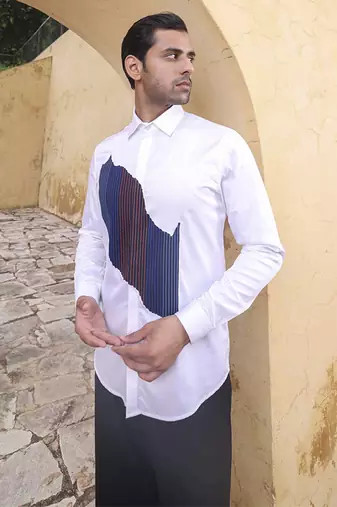 White printed cotton men's shirt with abstract patch on the front