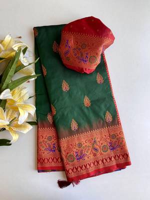 Green Paithani silk blend Meenakari Weaving Saree 5