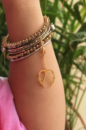 Angel wings watch charm