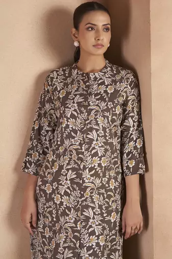 Brown cotton blend floral printed kurta for women