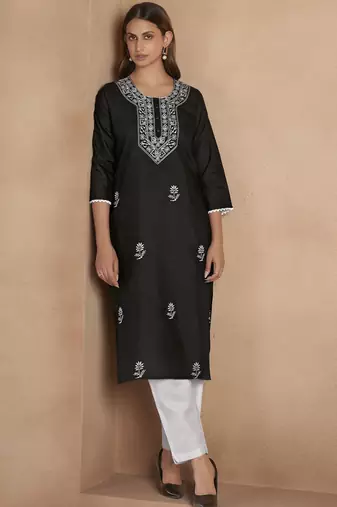 Black cotton blend floral embroidered kurta for women