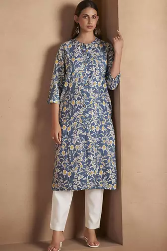 Turquoise cotton blend floral printed kurta for women