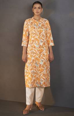 Mustard cotton blend floral printed kurta for women 1