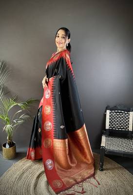 black soft silk blend butti zari weaving work banarasi saree 1