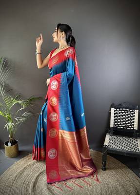 blue soft silk blend butti zari weaving work banarasi saree 2