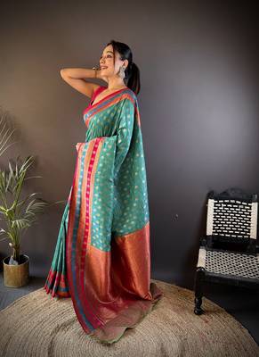 Elora soft silk butti zari weaving work banarasi saree(teal) 2