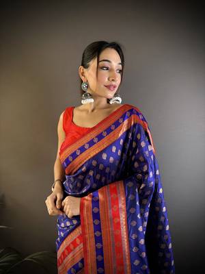 Elora soft silk butti zari weaving work banarasi saree(royal blue) 3