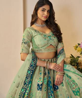 Green Patchwork and motif Banarasi silk Lehenga Lehenga with Unstiched Blouse 3