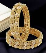 set of 4 gold plated pearls studded bangle set