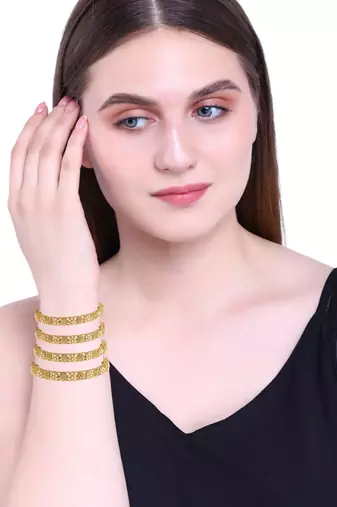  set of 4 gold plated pearls studded bangle set