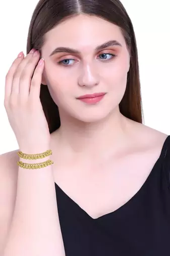  set of 2 traditional gold-plated bangle set