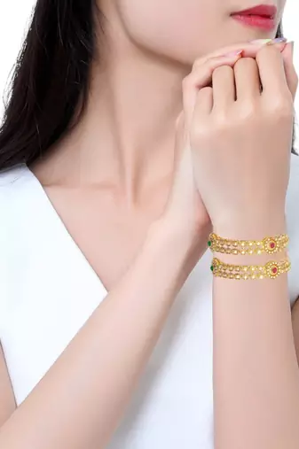  set of 2 gold plated pearl bangle set