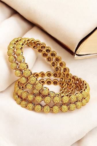  set of 4 gold plated ball design bangle set