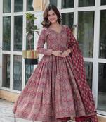 Readymade Kurti With Pant & Dupatta Set